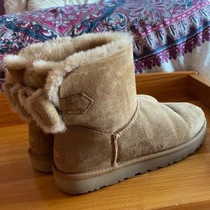 TAN UGGS WITH BOWS!!